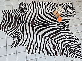 Alfombra piel vacuno cebra
