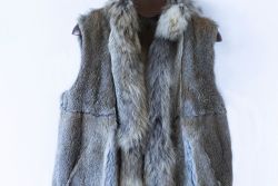 Chaleco-piel-conejo-natural